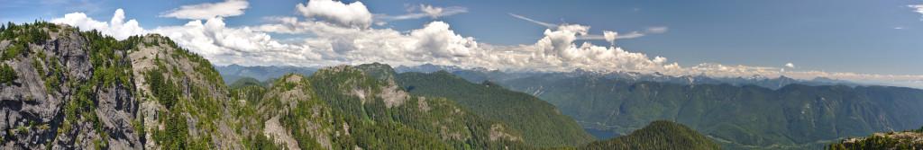 Výhled na hory z Mt. Seymour