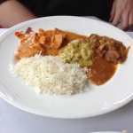 Butter Chicken, Beef curry a prostřední už si nepamatujeme :)